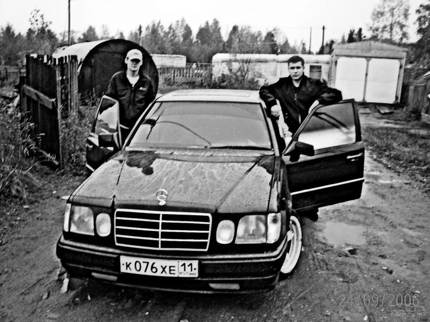 Мерседес 124 90е