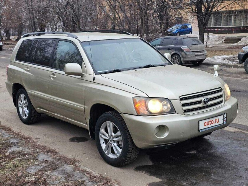Toyota highlander i