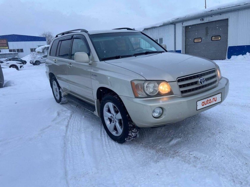 Тойота хайлендер 2002 года