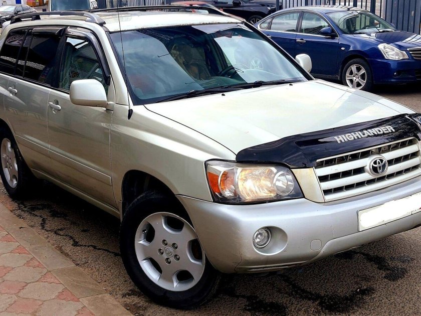 Toyota highlander i