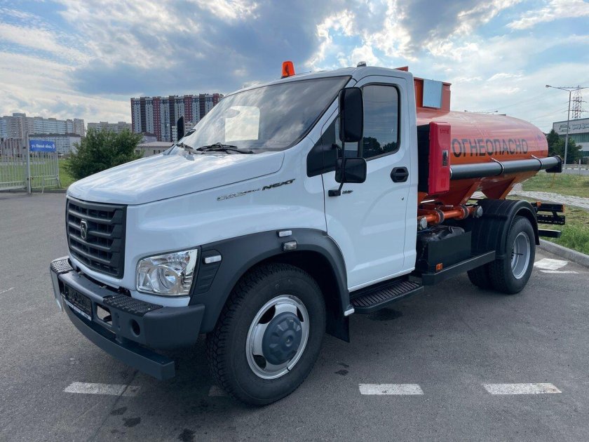Газон Некст бензовоз новый