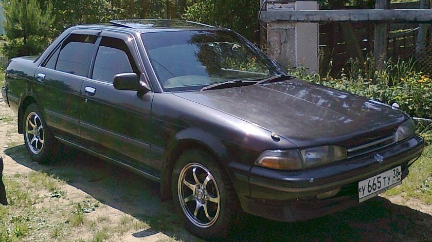 Toyota Carina 5
