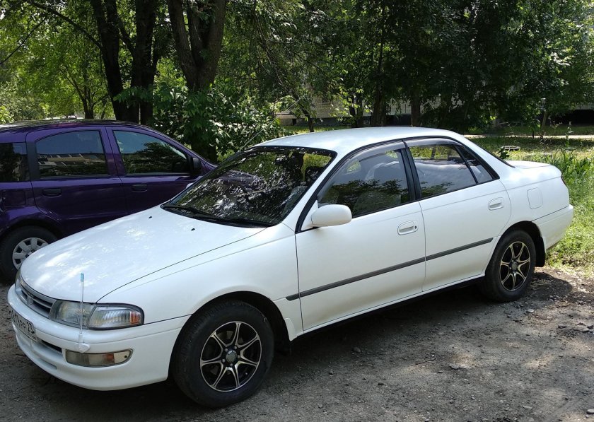 Toyota Carina 6