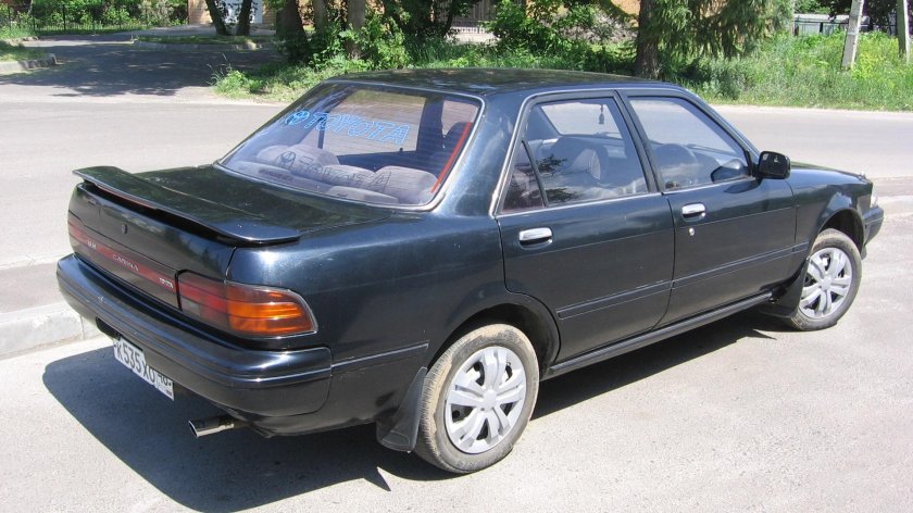 Toyota Carina 1990