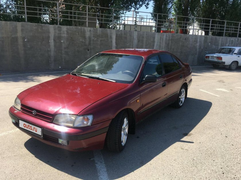 Toyota Carina