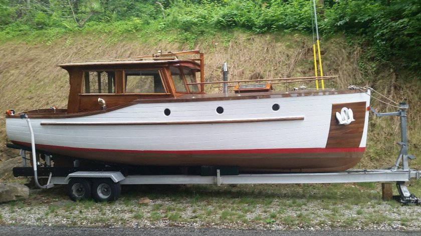 Катер водоизмещающий Акиба 750