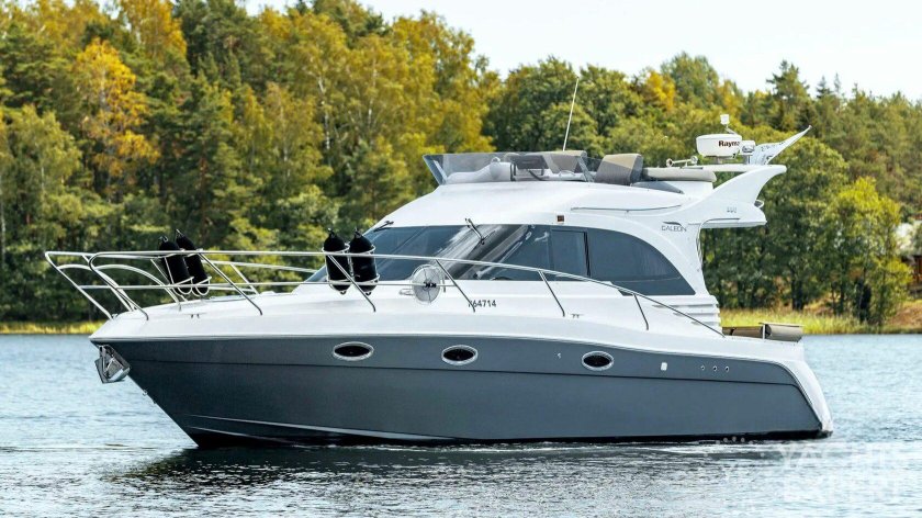 Моторная яхта galeon 440 fly