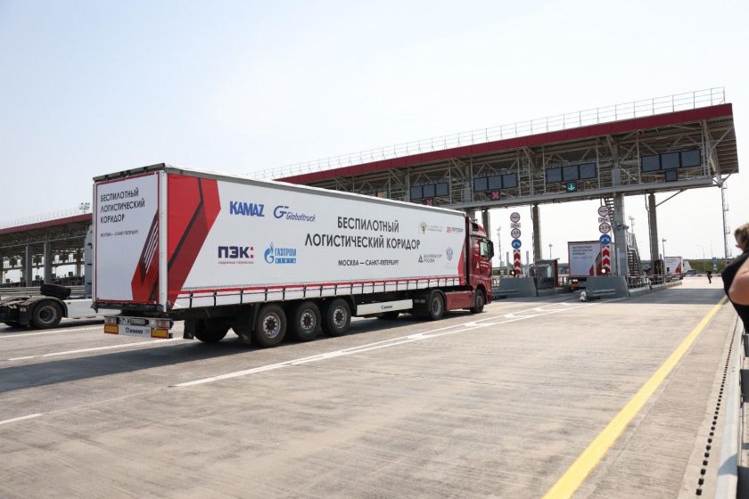 Беспилотные Грузовики м11