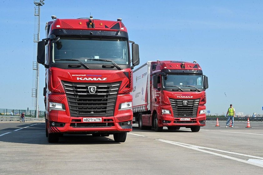 Беспилотные КАМАЗЫ на м11