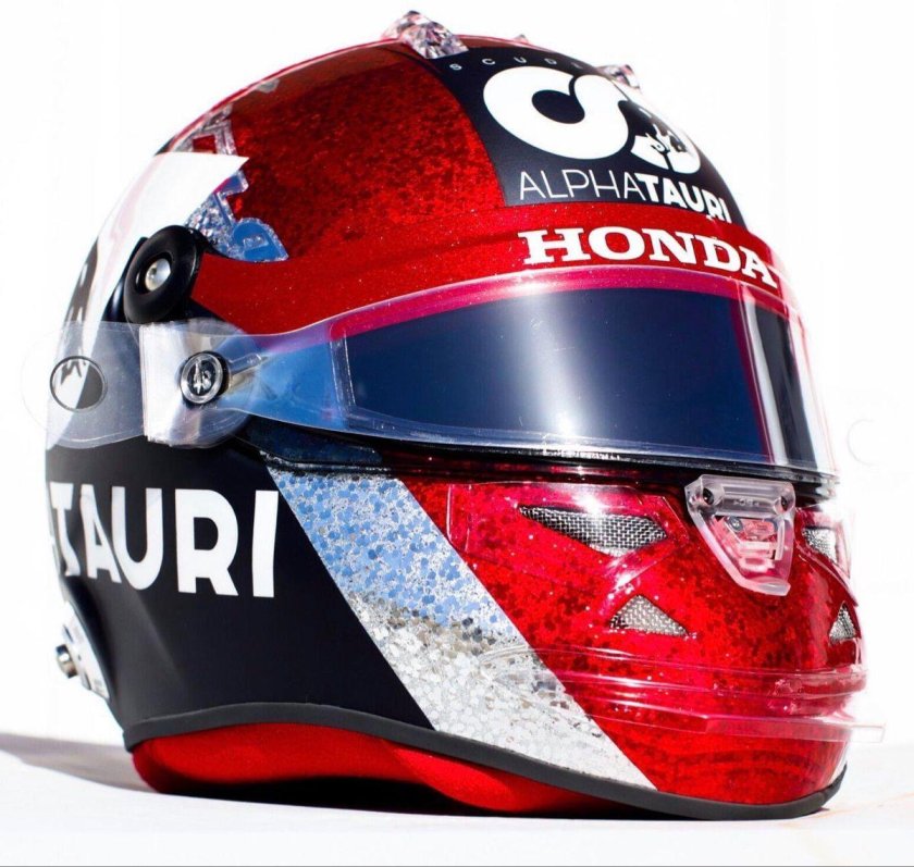 Шлем Даниила Квята