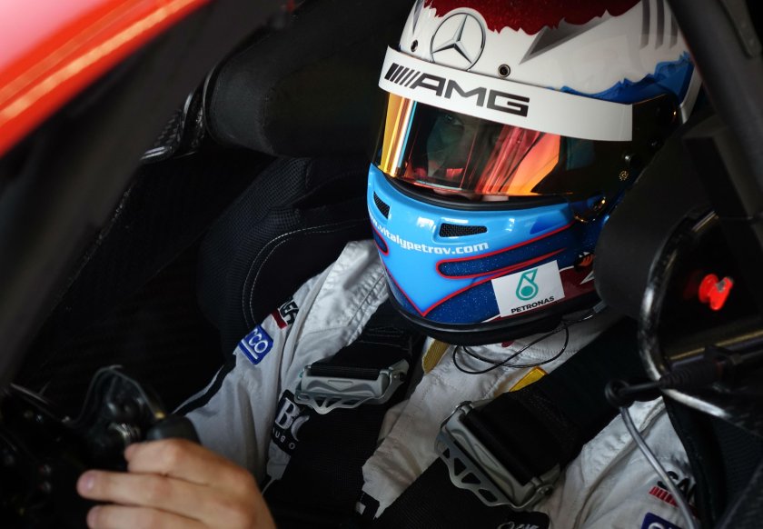 Шлем автогонщика