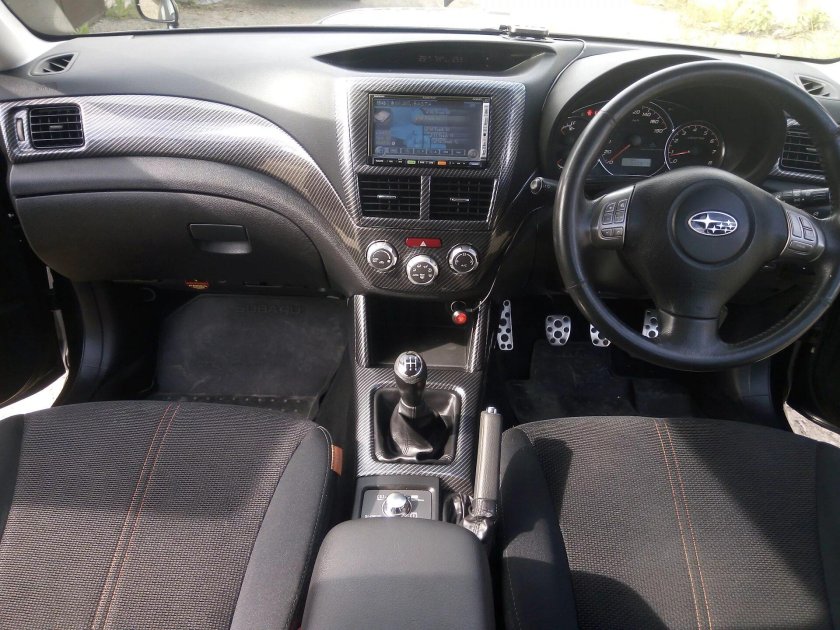 Subaru Forester 2011 салон