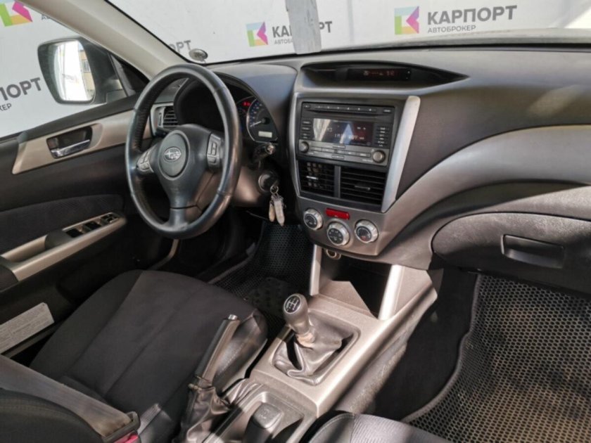 Subaru Forester 2012 салон