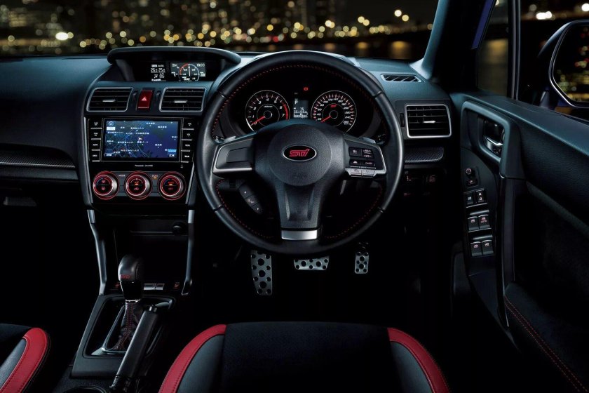 Субару Форестер 2015 STI