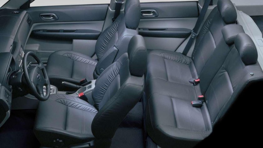 Subaru Forester 2005 салон