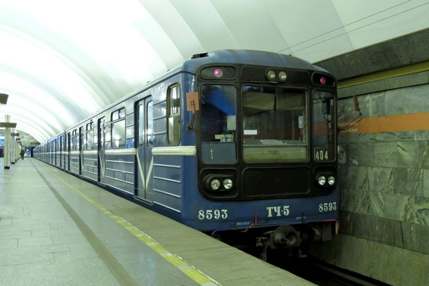 Вагоны метро санкт петербурга