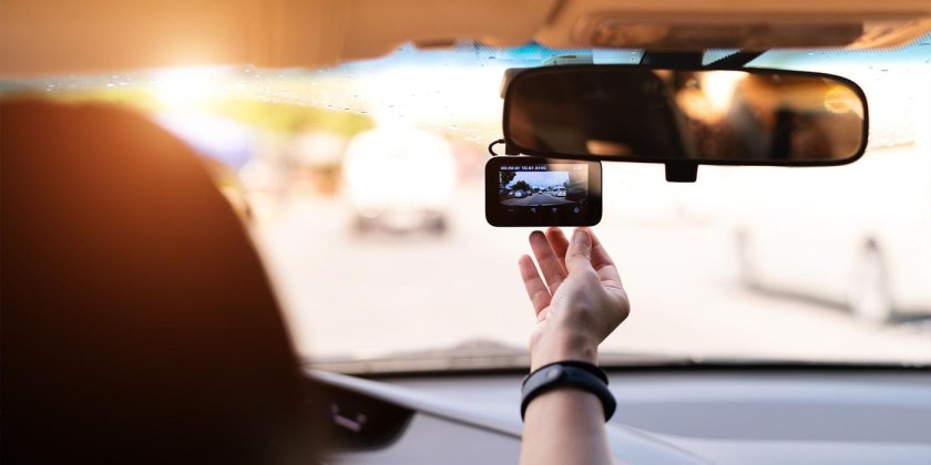 Видеорегистратор на лобовое стекло