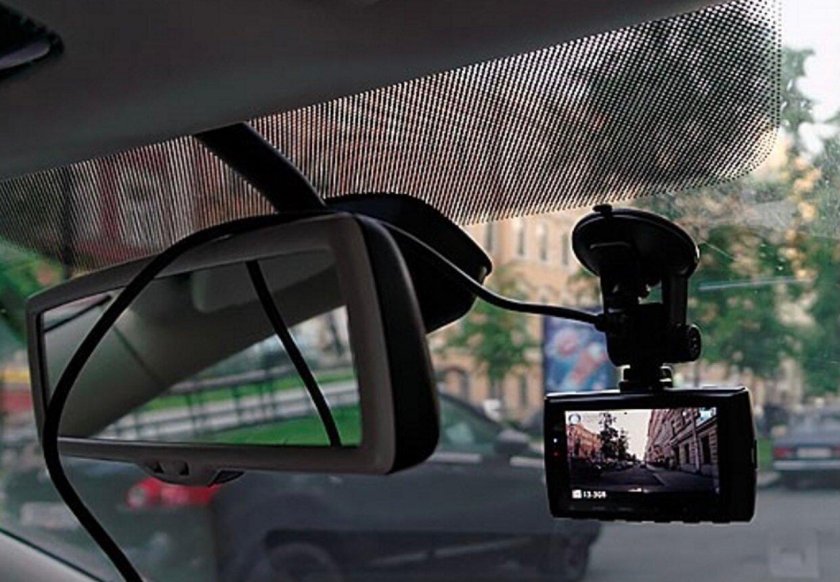 Автомобильный видеорегистратор DVR