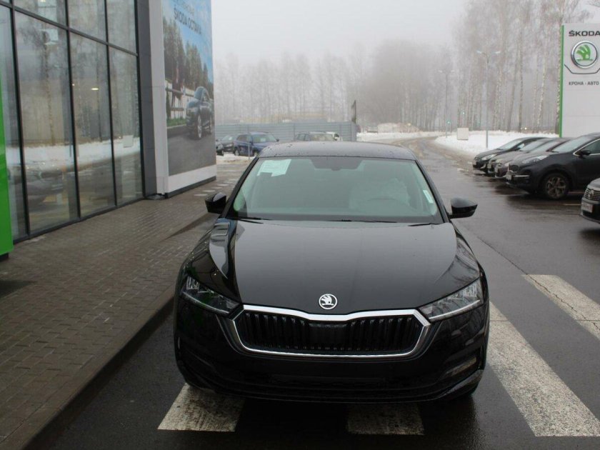 Skoda Octavia a8 черная