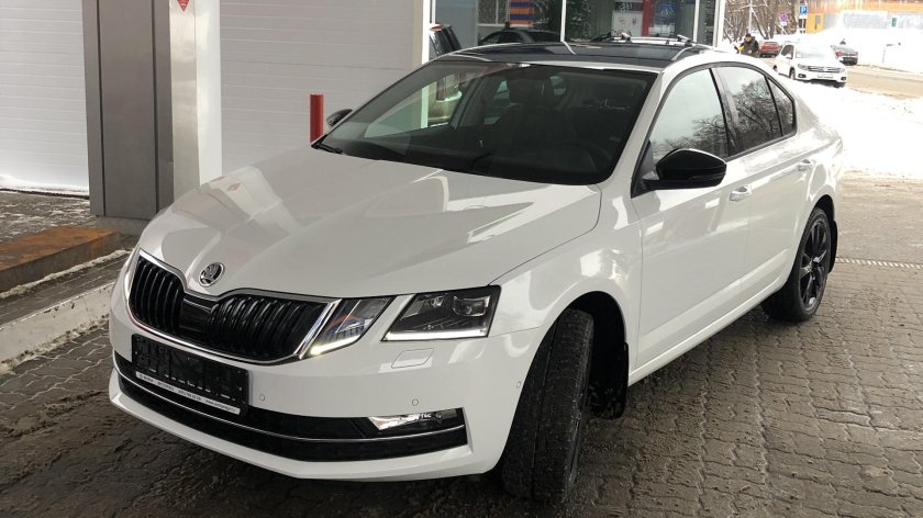 Skoda Octavia a8 белая