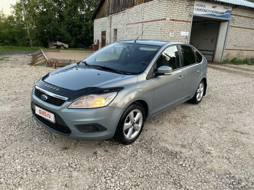 Форд фокус 2 Рестайлинг хэтчбек 1.8 125л.с механика