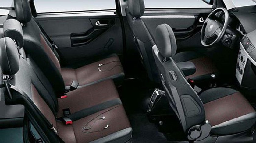 Опель Мерива 2006 салон