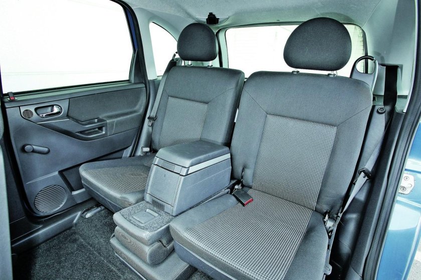 Opel Meriva 2012 салон