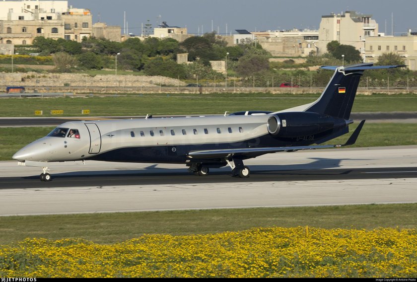 Embraer emb-135bj legacy