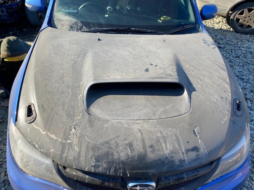 Капот Subaru Impreza карбоновый