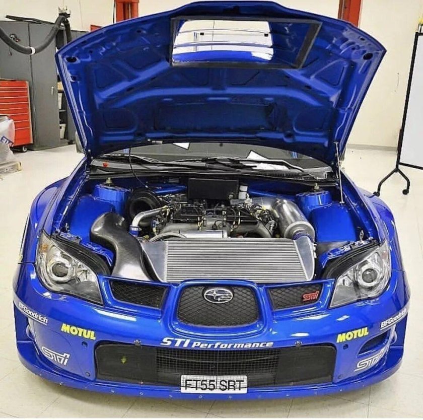 Subaru WRX STI 2007 под капотом