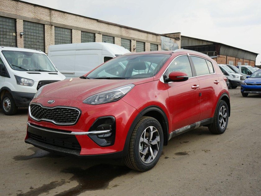 Kia Sportage 4 красный