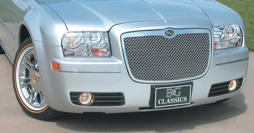 Решетка радиатора Крайслер 300с