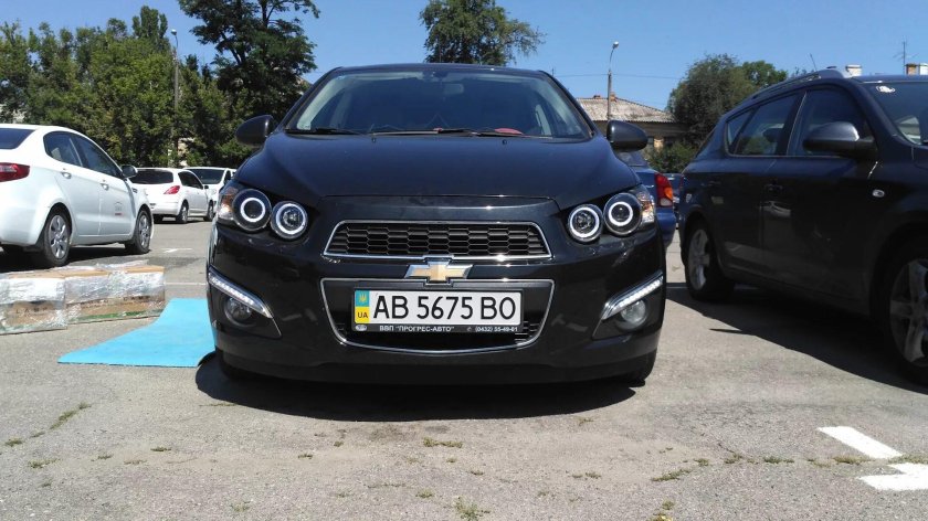 Chevrolet Aveo t300 ангельские глазки
