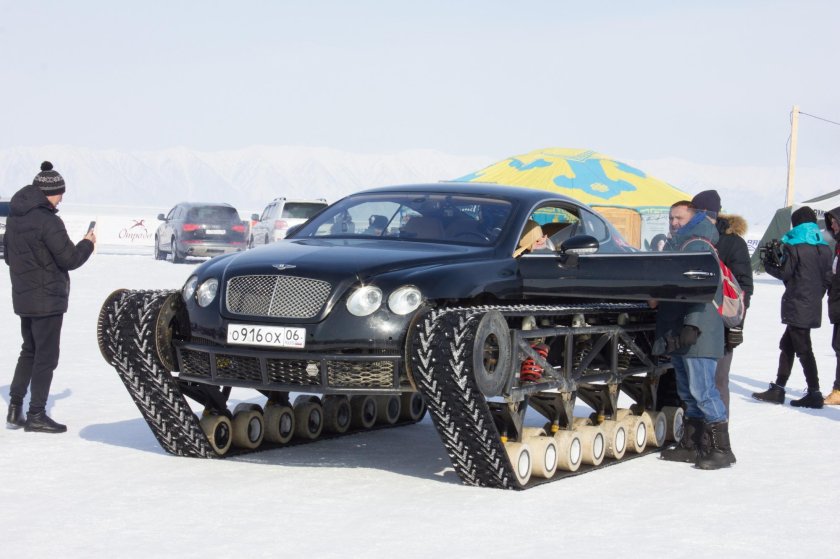 Бентли на гусеницах академик