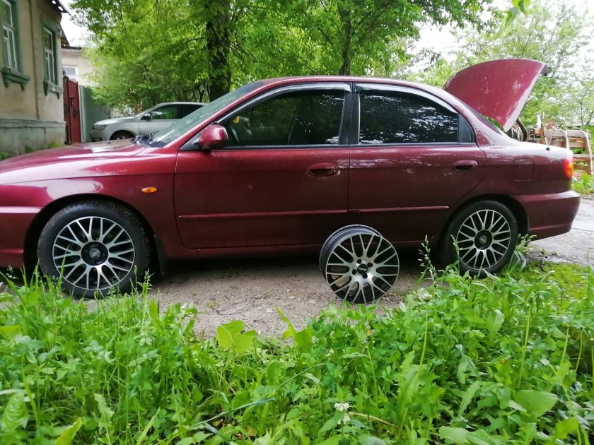Киа спектра на 16 дисках