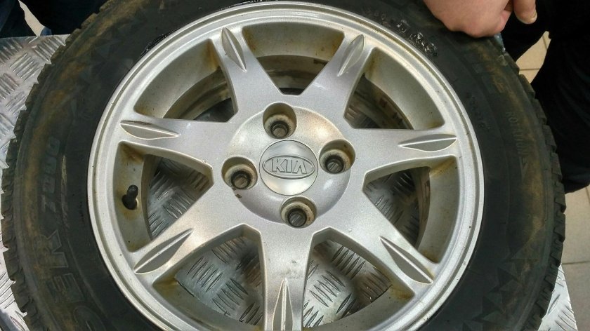 Литой диск Киа спектра r14