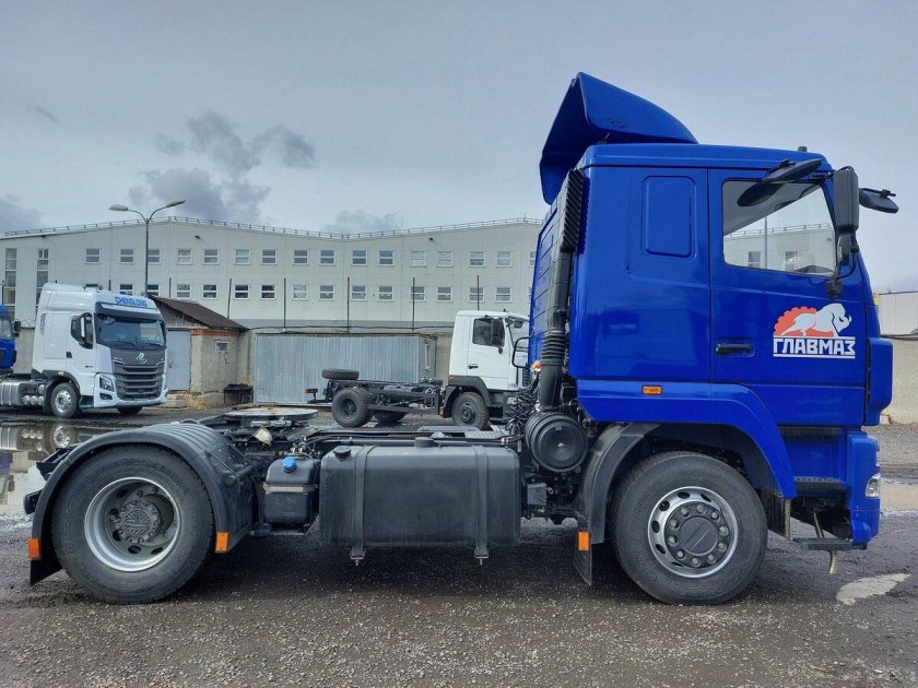Седельные тягачи маз 544028 520 031