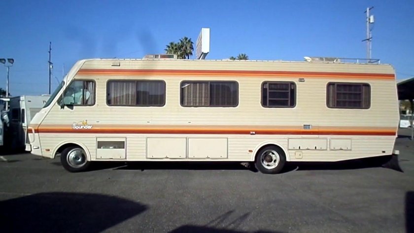 Chevrolet Fleetwood Bounder