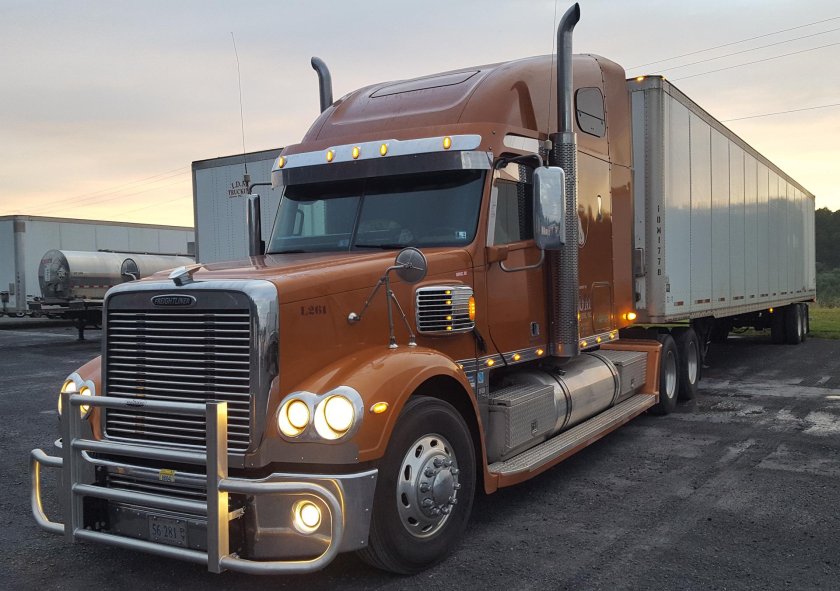 Фредлайнер Коронадо