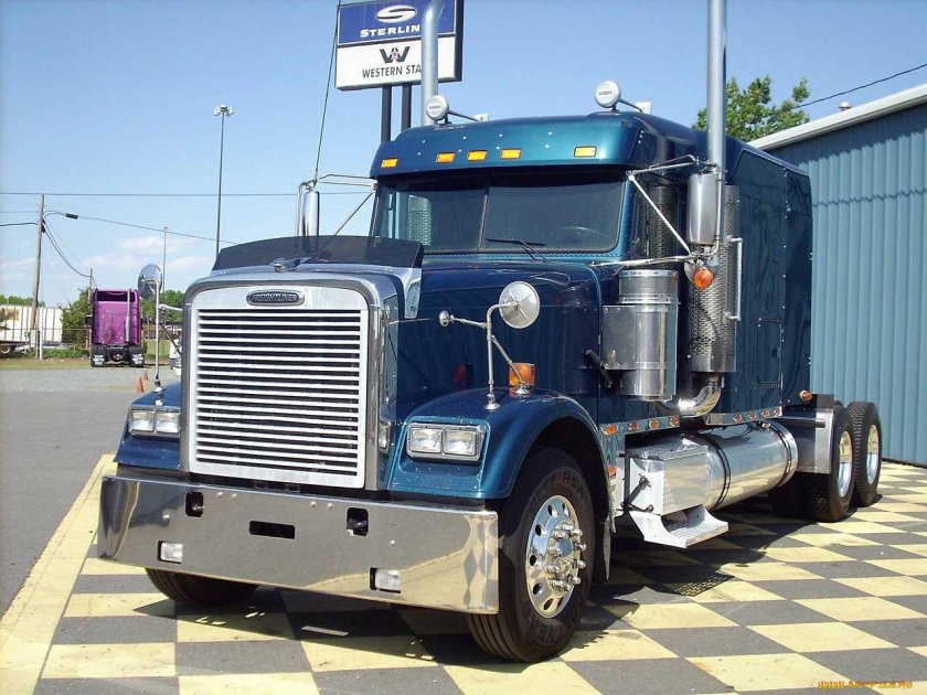 Freightliner 37