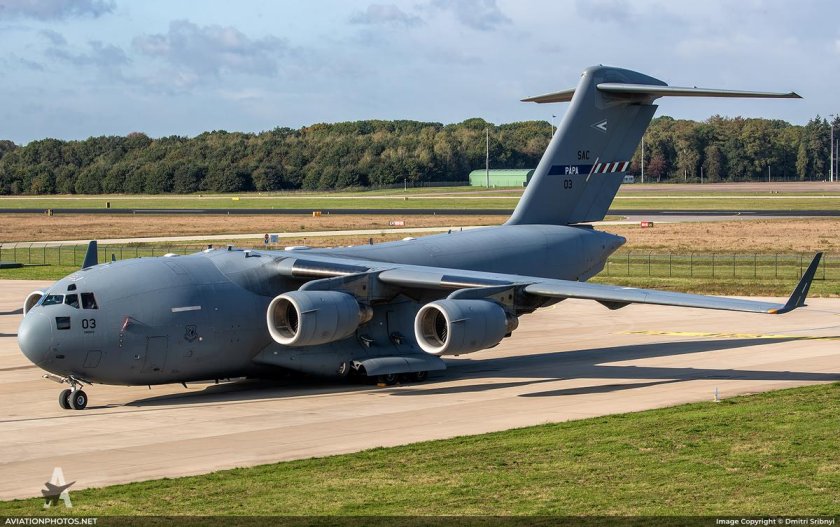 Самолет c 17 globemaster iii