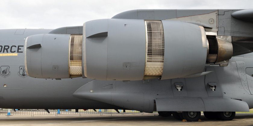 Самолет Boeing c-17а Globemaster III