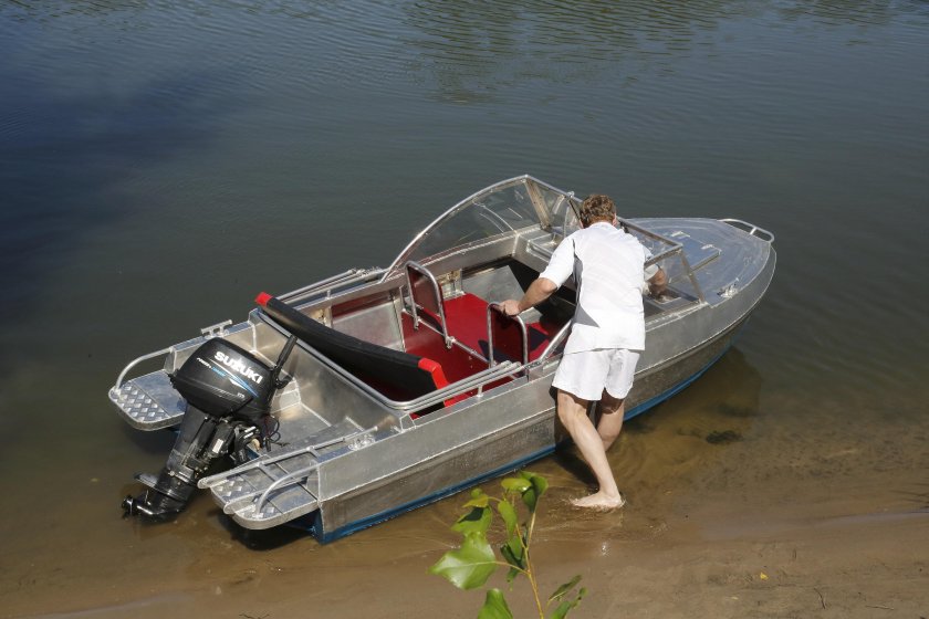 Лодка wyatboat 390у