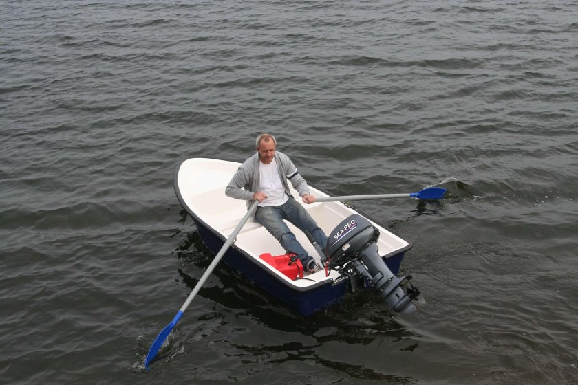 Лодка Ерш 2м