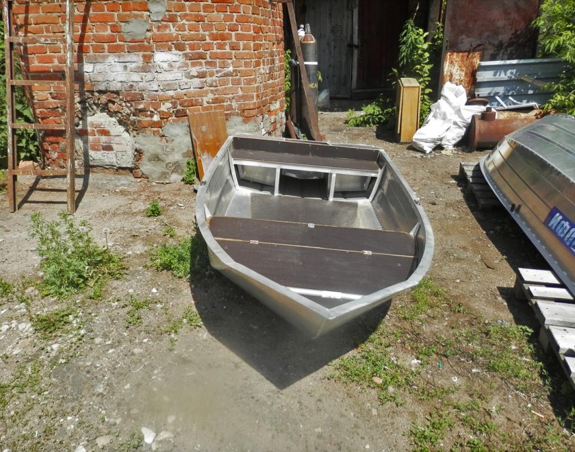 Алюминиевая лодка Вятка профи 32