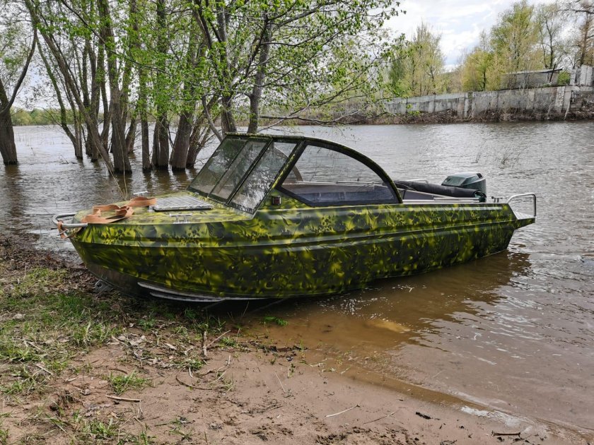 Моторная лодка Ерш