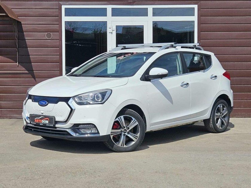 Автомобиль jac