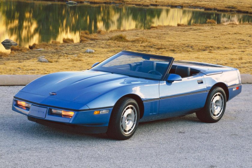 Chevrolet corvette c4 1984