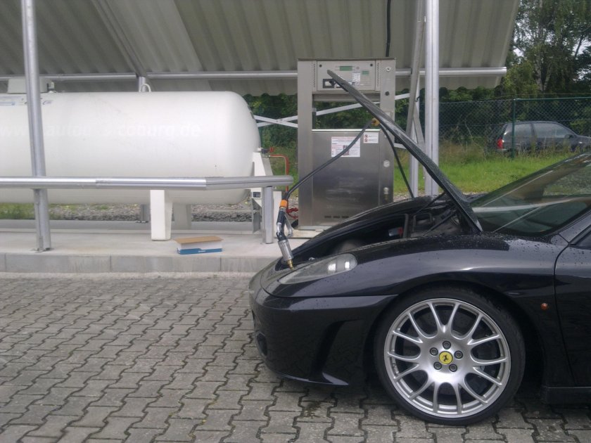 Феррари с ГБО