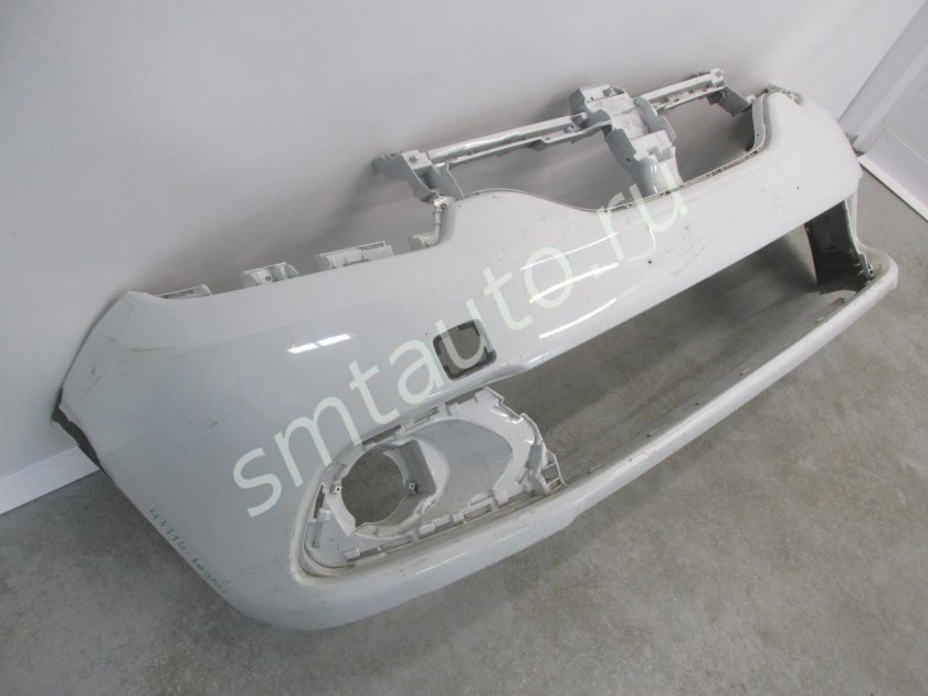 Передний бампер Рено Логан 2 белый